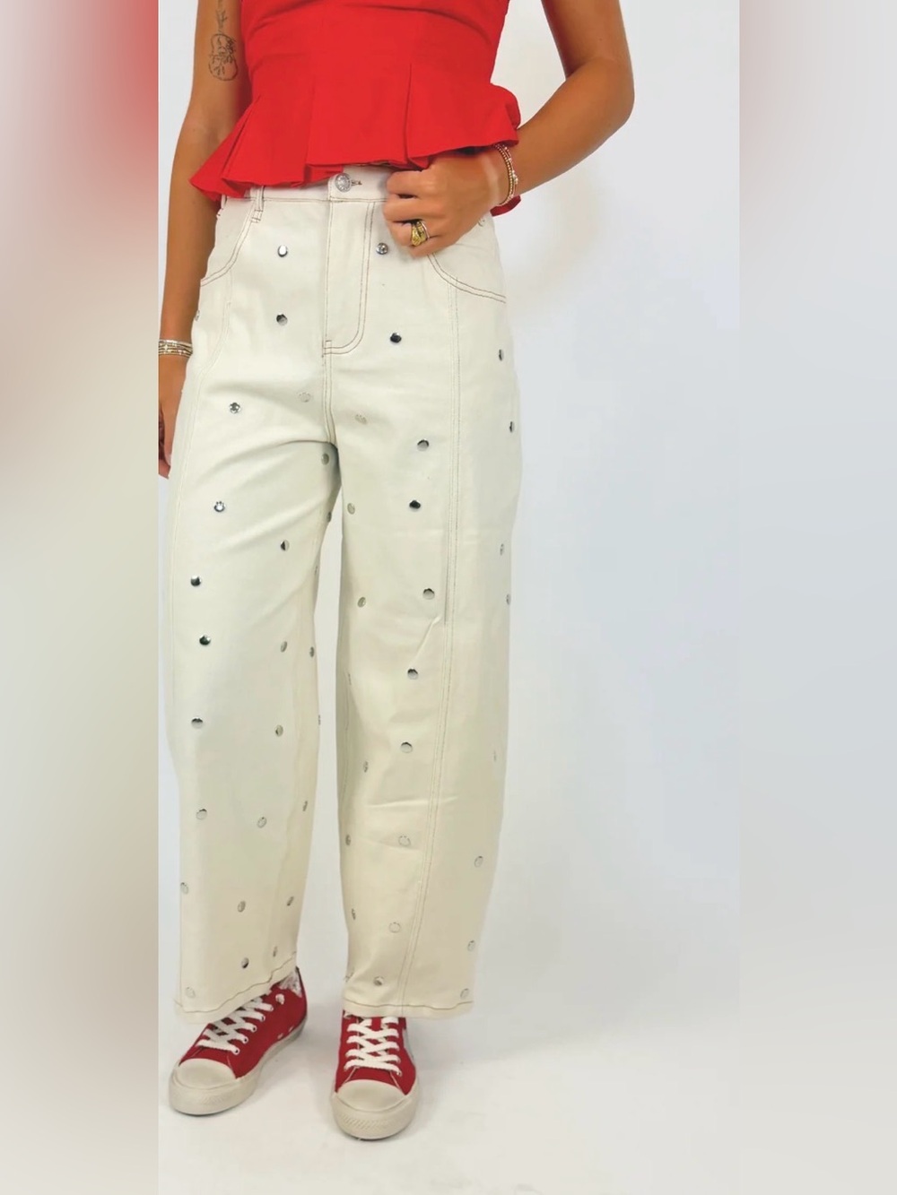 Kliess Suzie Studded Barrel Jeans - Cream